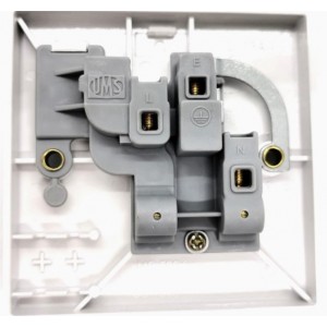 UMS 13A 250V 1 Gang Switched Socket Outlet (Model: 2913A-R1) Home Appliances, Accessories, Electric Socket image